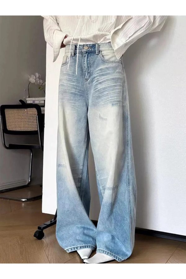 Distressed Light-Wash Wide-Leg Jeans for Y2K Grunge Summer Outfits