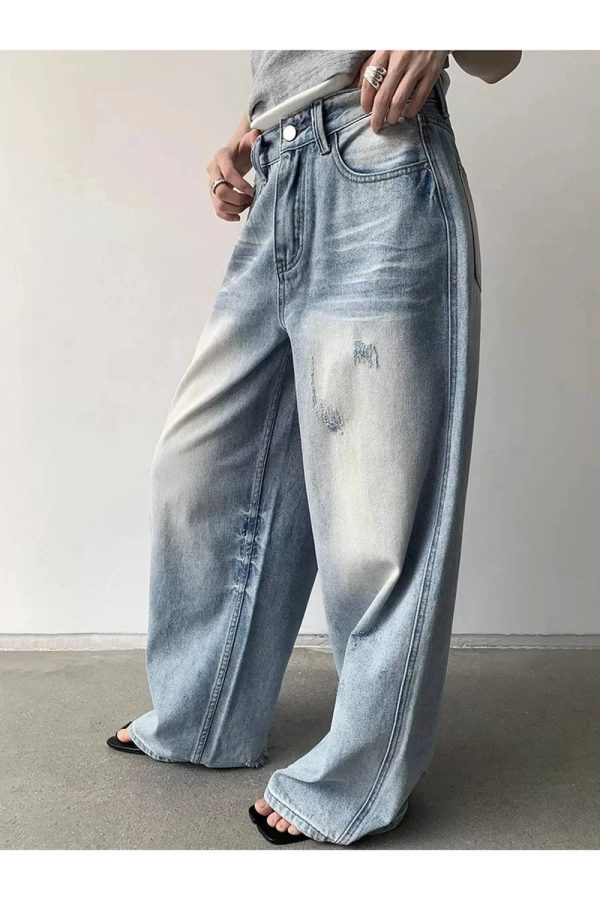 Distressed Light-Wash Wide-Leg Jeans for Y2K Grunge Summer Outfits