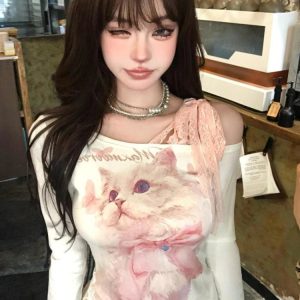 Dreamy Feline Y2K Graphic Top for Retro Summer Outfits