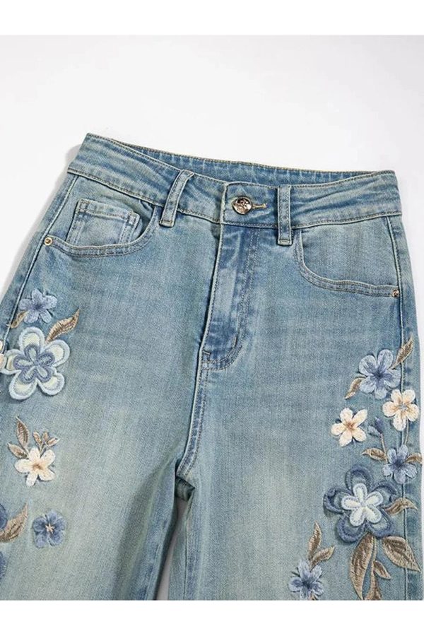 Floral Meadow Embroidered Y2K Jeans for Retro Summer Vibes