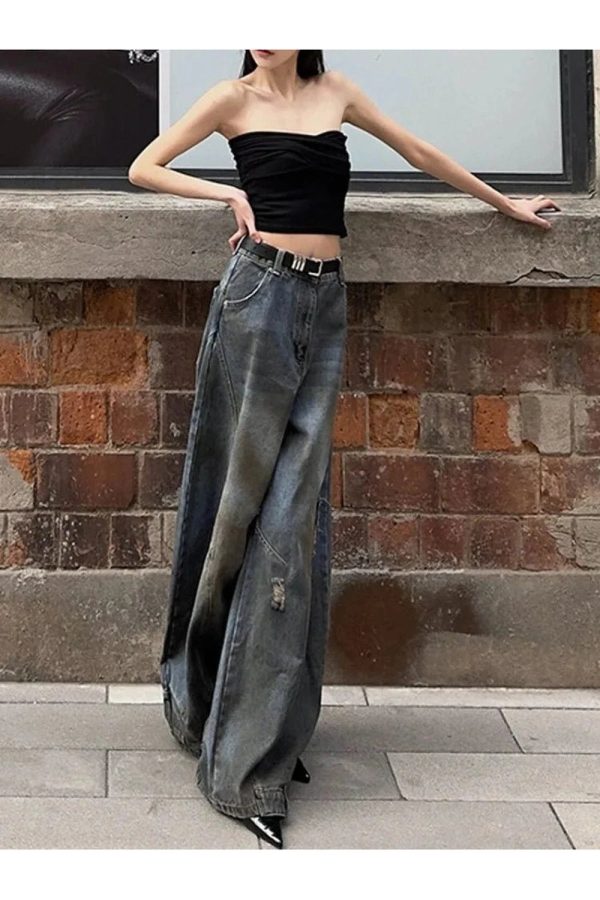 Y2K Grunge Wide-Leg Jeans for a Retro Summer Vibe and Urban Edge