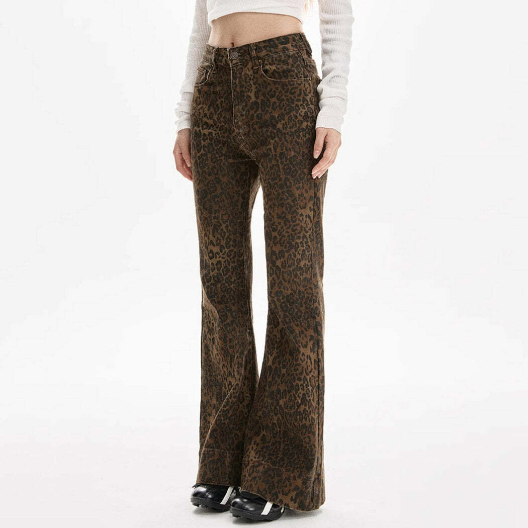 Y2K High-Waisted Leopard Flare Jeans for Retro Summer Outfits