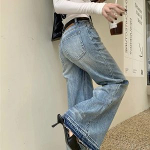 Y2K High-Waisted Wide-Leg Jeans for Retro Summer Outfits and Grunge Style