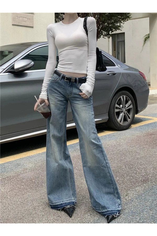 Y2K High-Waisted Wide-Leg Jeans for Retro Summer Outfits and Grunge Style